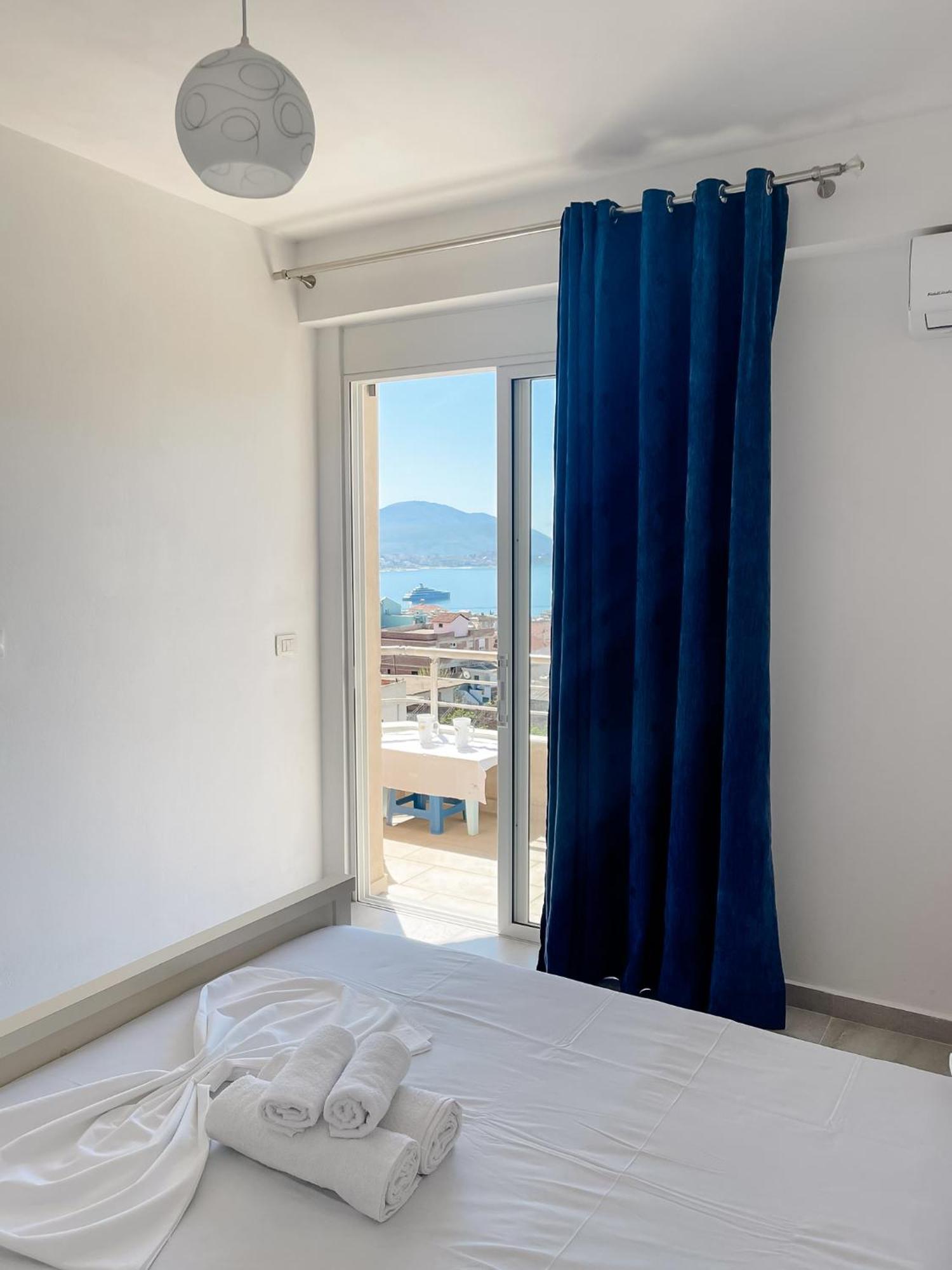 L.T. Noy'S Apartment Sarandë Exteriör bild